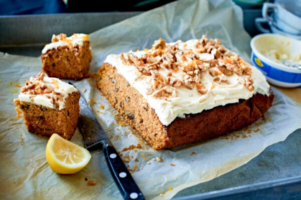 Morotskaka med mascarponekräm