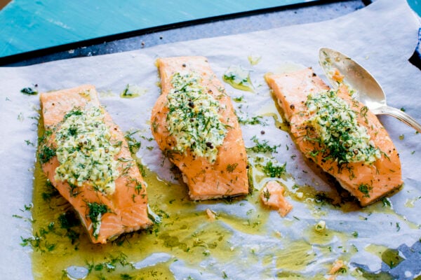 Fetaostfylld lax med dill och citron