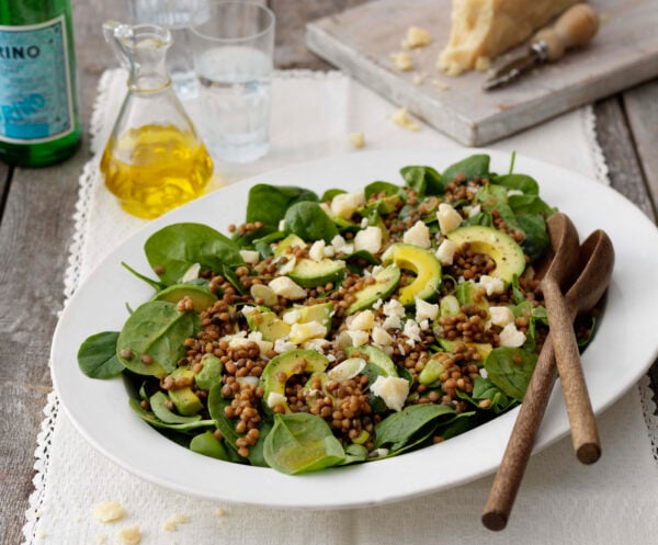 Avokado- och linssallad med balsamicovinägrett