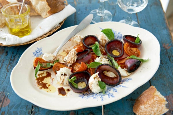 Sallad caprese med bakade tomater