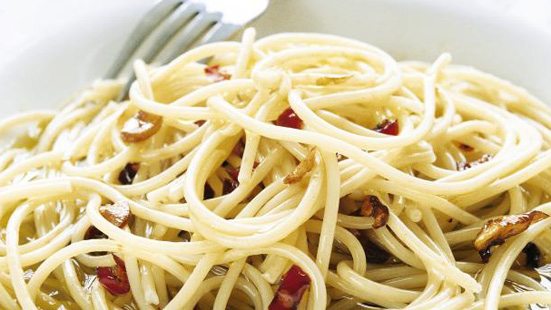 Recept från Zeta. Spaghetti_vitlok_chili