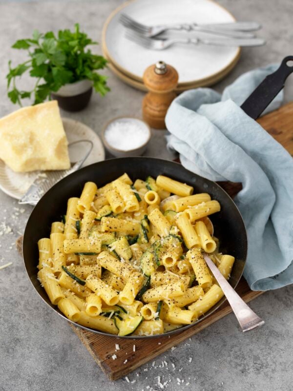 Vegetarisk carbonara med zucchini