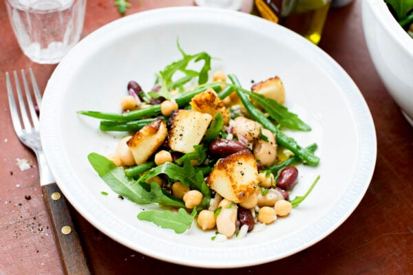 Halloumi- och bönsallad