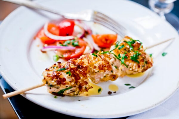 Halloumipanerade kycklingspett