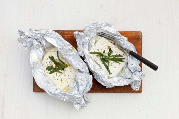 Grillade fetaostknyten med örter