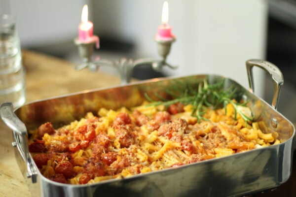 Pastagratäng med salsiccia och ost