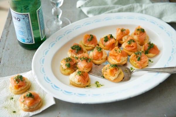 Laxcarpaccio på crostini