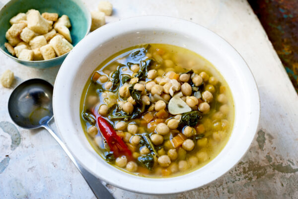 Matig kikärtssoppa med spenat