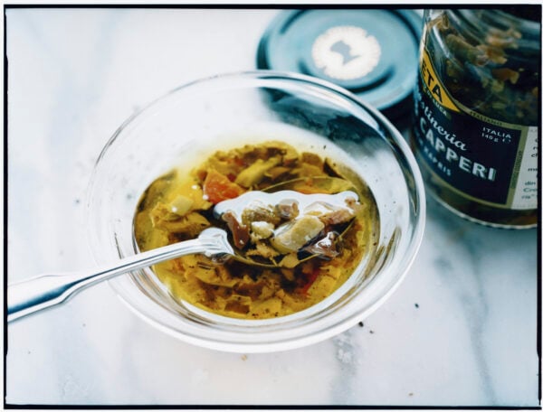 Vinägrett med oliv och kapris