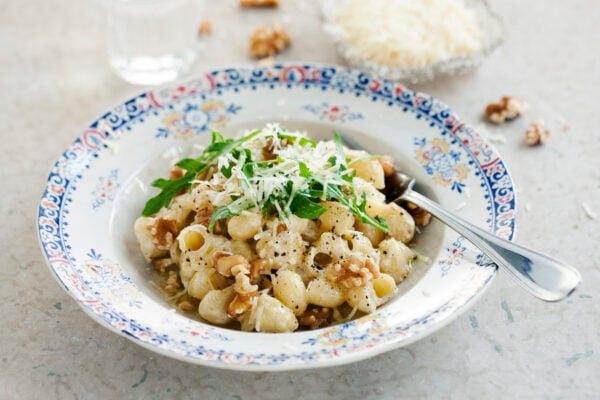 Pasta med mascarpone & valnötter