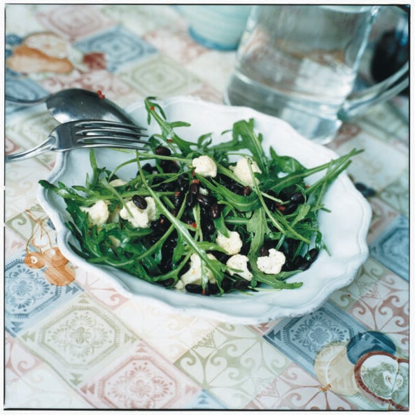 Rucolasallad med svarta bönor
