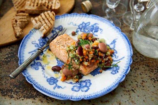 Ugnsbakad lax med soffritto