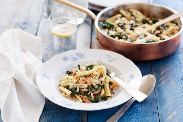 Pasta Strozzapreti med spenat, mascarpone och rökt lax