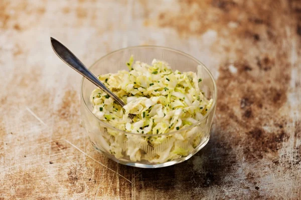 Pizzasallad – Syrad salladskål