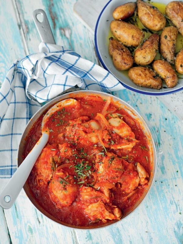 Tomatbräserad kyckling med rosmarin