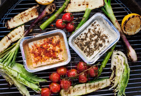 Grillad fetaost och grönsaker