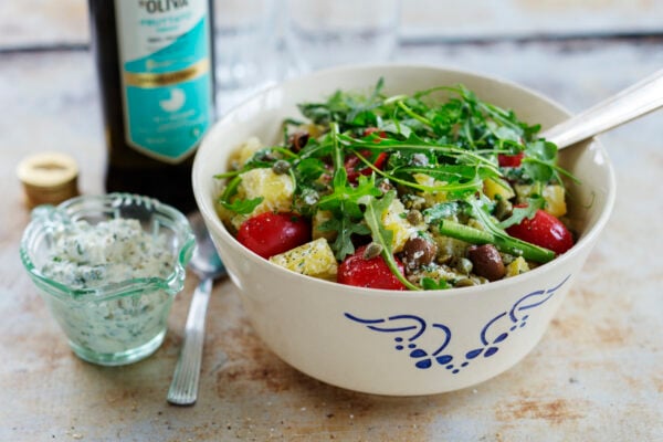 Potatissallad med örtricotta