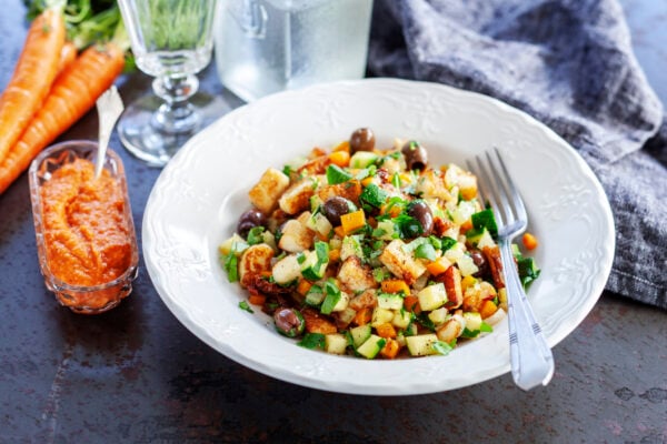 Halloumipytt med bön- och paprikadipp