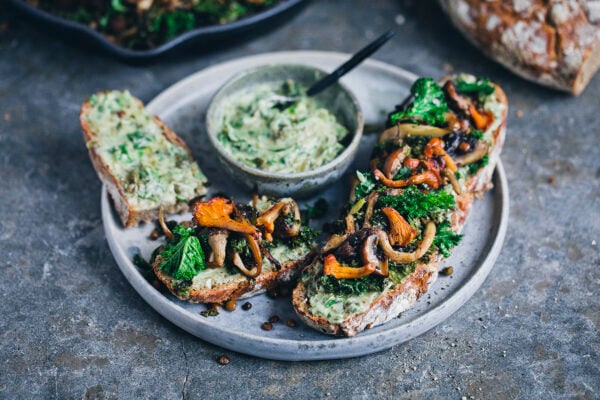 Surdegsmacka med svamp & BreOliv örtröra