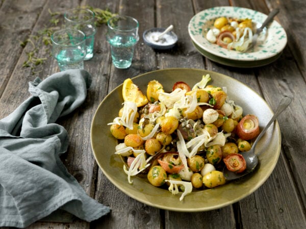 Rostad färskpotatis med minimozzarella och fänkål