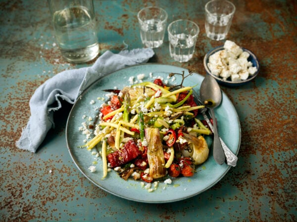 Rostade grönsaker med smulad fetaost