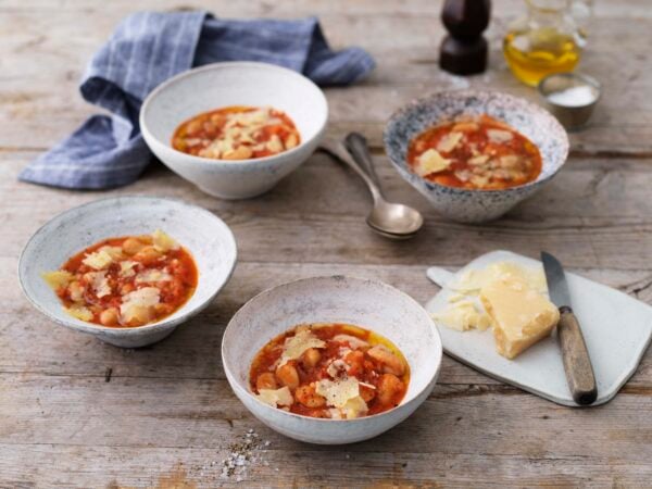 Bönor med vitt vin och tomat