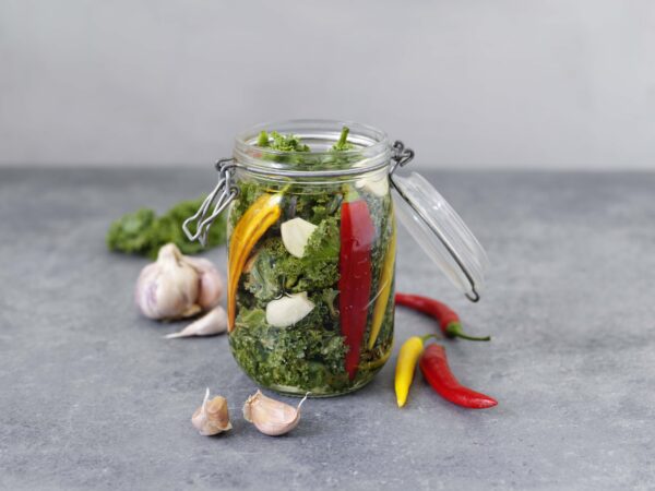 Picklad grönkål med chili och vitlök