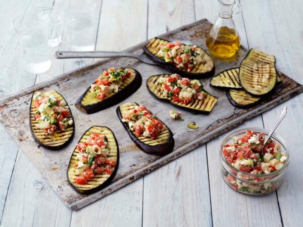 Grillad aubergine med fetaostsalsa