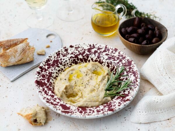 Krämig röra på cannelinibönor och rostad vitlök