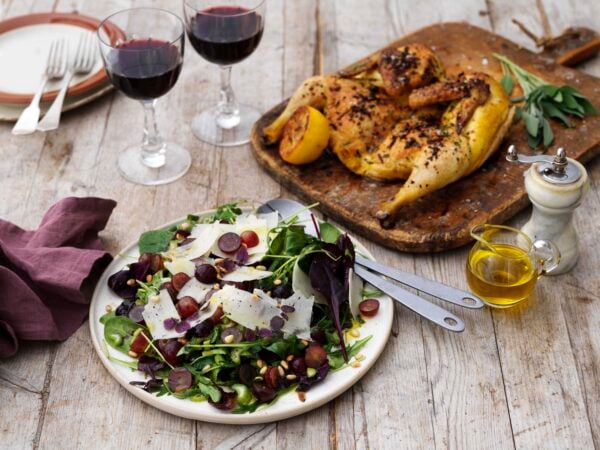 Pollo alla diavola med pecorino och röda druvor