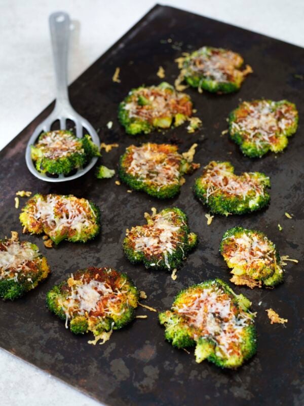 Rostad broccoli med parmesan – Smashed broccoli