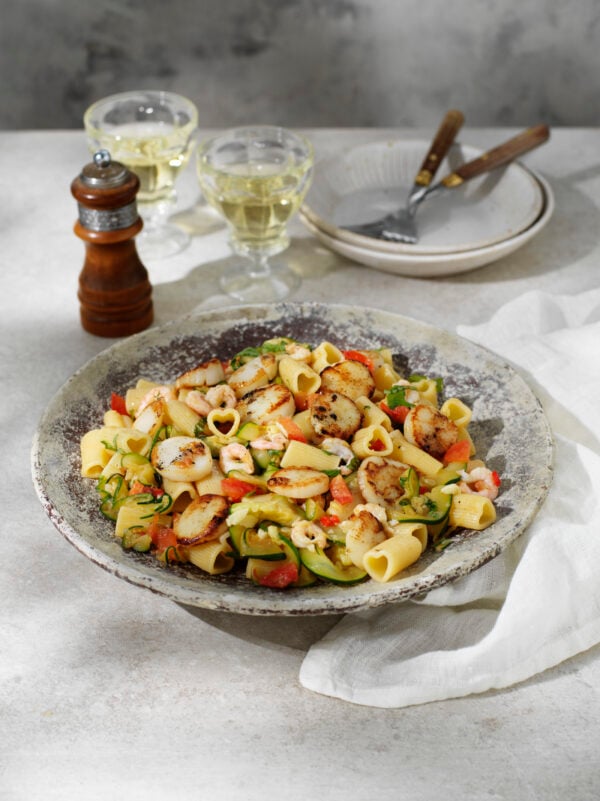 Pastamore med skaldjur och zucchini