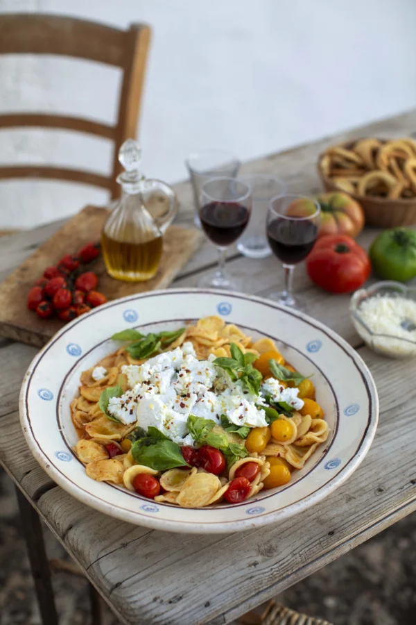 Orecchiette con pomodori scatterisciati