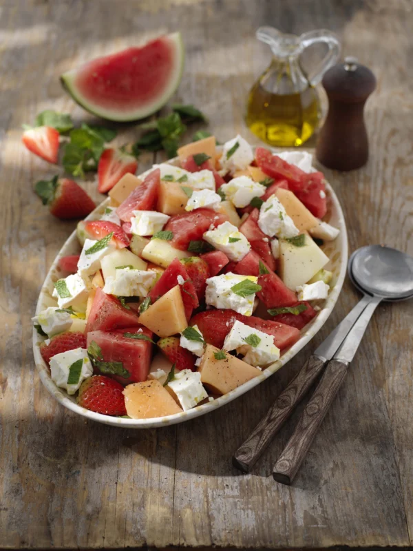 Melon- och jordgubbssallad med fetaost