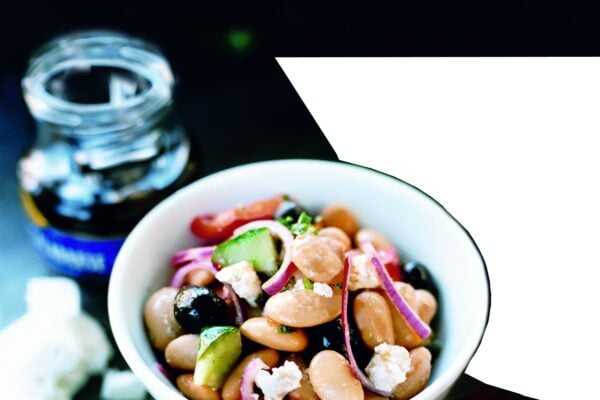 Stora vita bönor med oliver och fetaost