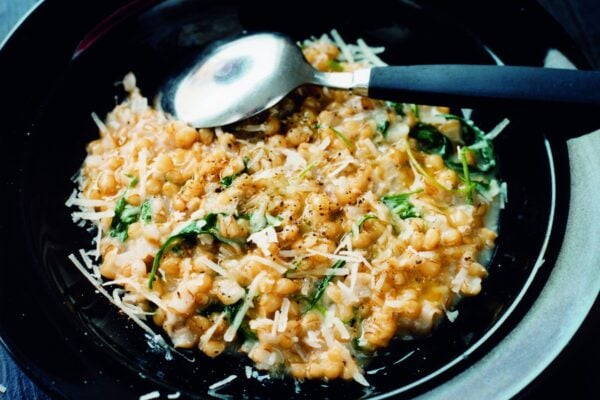 Risotto på matvete med rucola och parmesan