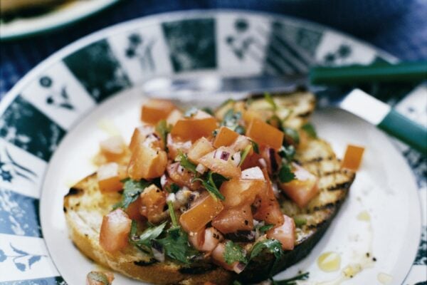 Tomatbruschetta med citron och koriander