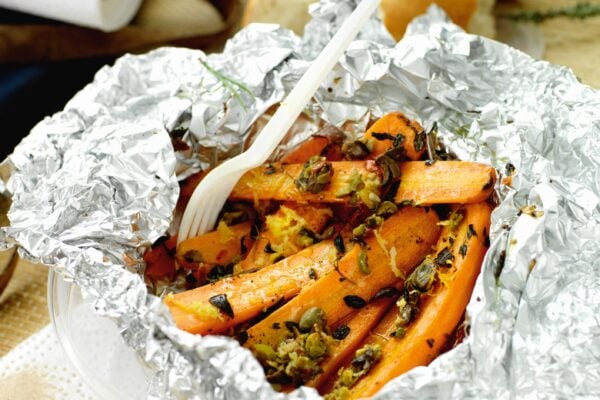 Ugnsbakade morötter med citron och oliver