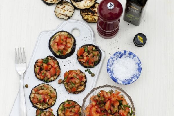 Grillad aubergine med tomatsalsa