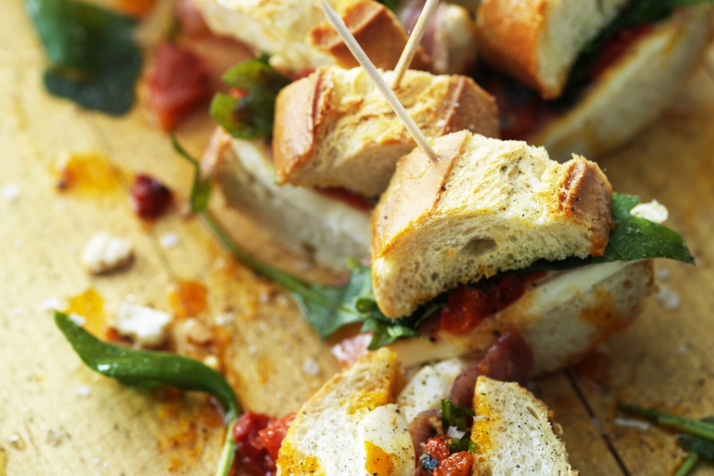 Baguette med mozzarella och prosciutto Recept Zeta