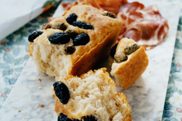 Focacciabröd med oliver