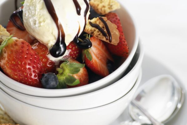 Jordgubbar med Crema di Balsamico