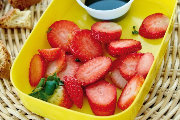 Jordgubbar med balsamvinäger