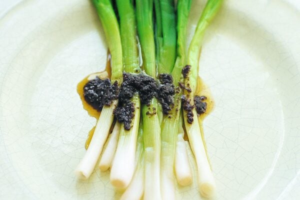 Primör med olivecrèmesvinägrett