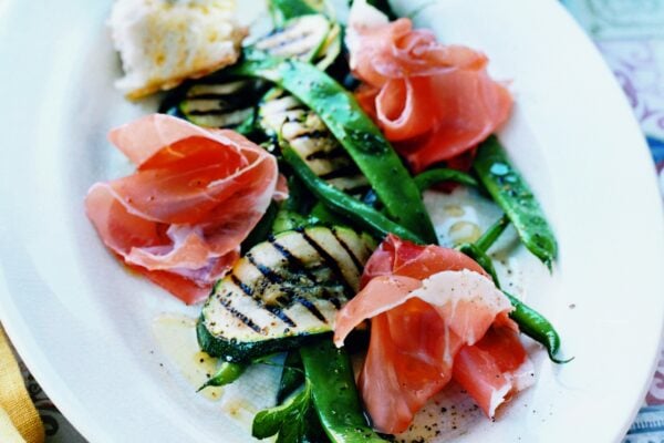 Prosciutto med marinerade grönsaker