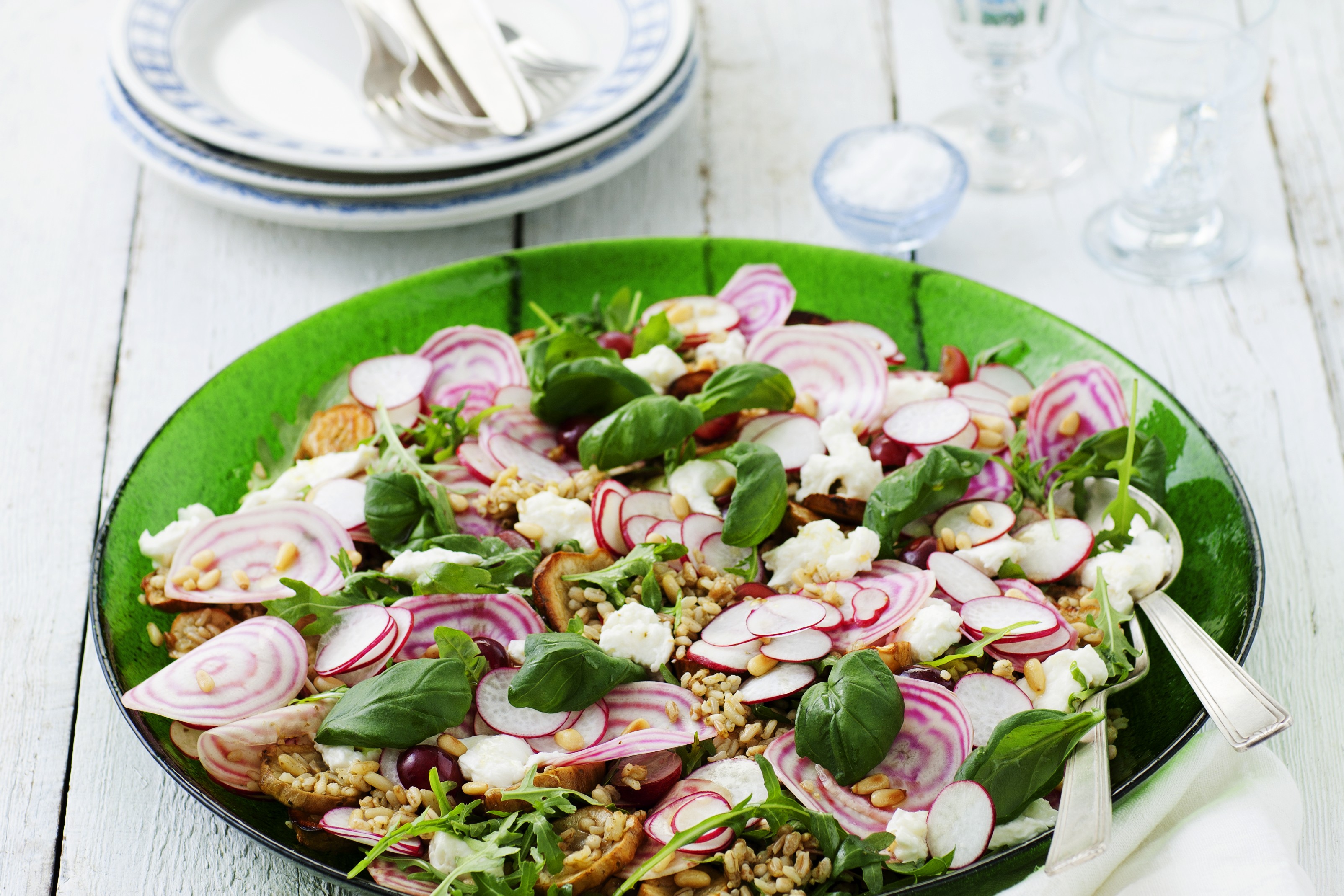 Färgstark sallad på fem gryner | Recept - Zeta - 3208 x 2139 jpeg 1147kB