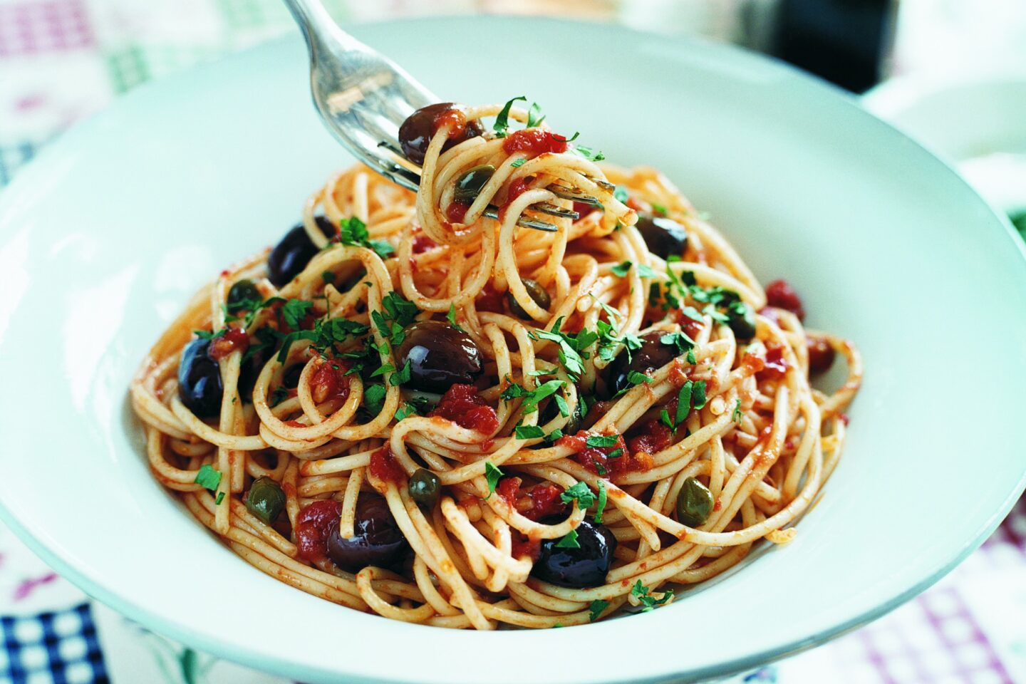 Spaghetti alla puttanesca Recept Zeta